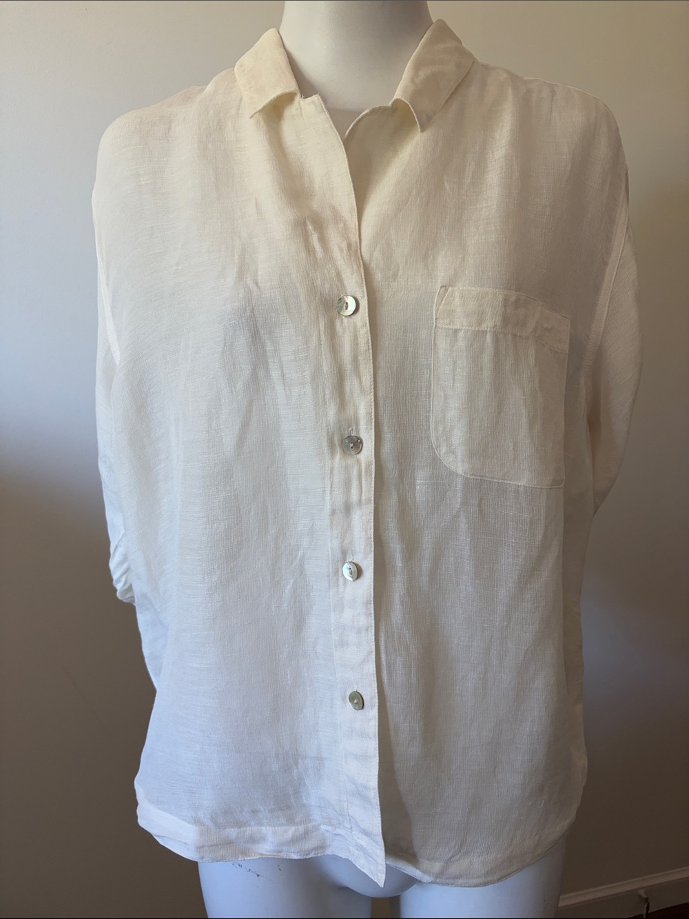 Chico’s Design Classic Cream Button-Up Shirt